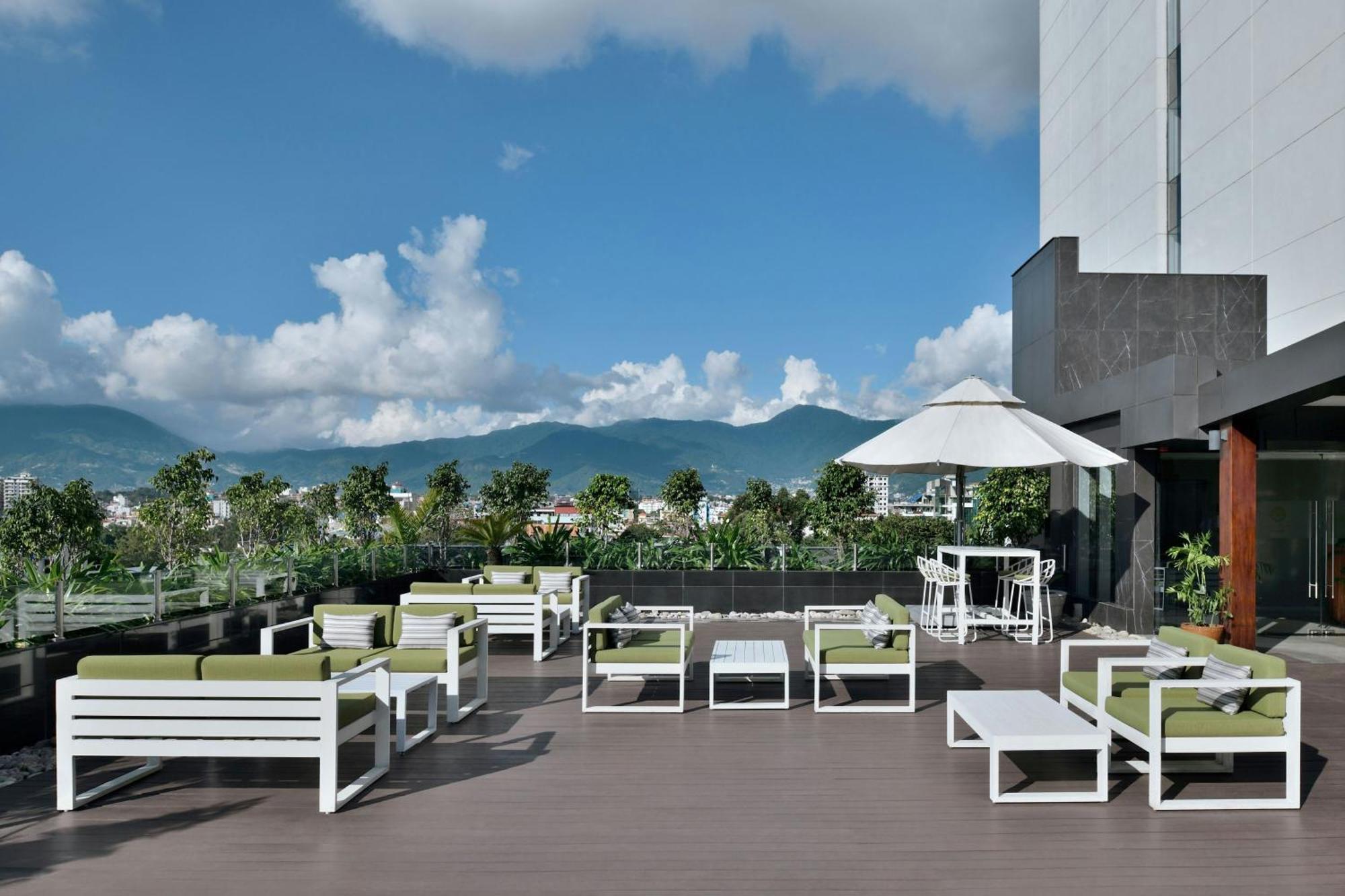 Kathmandu Marriott Hotel Exterior foto